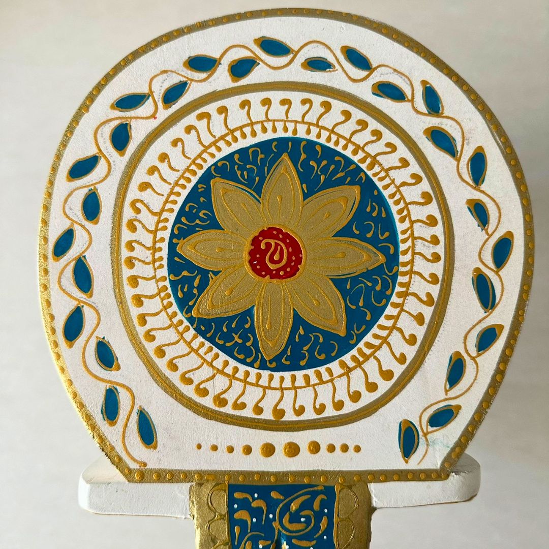 Classic White Handpainted Wooden Elephant Stool