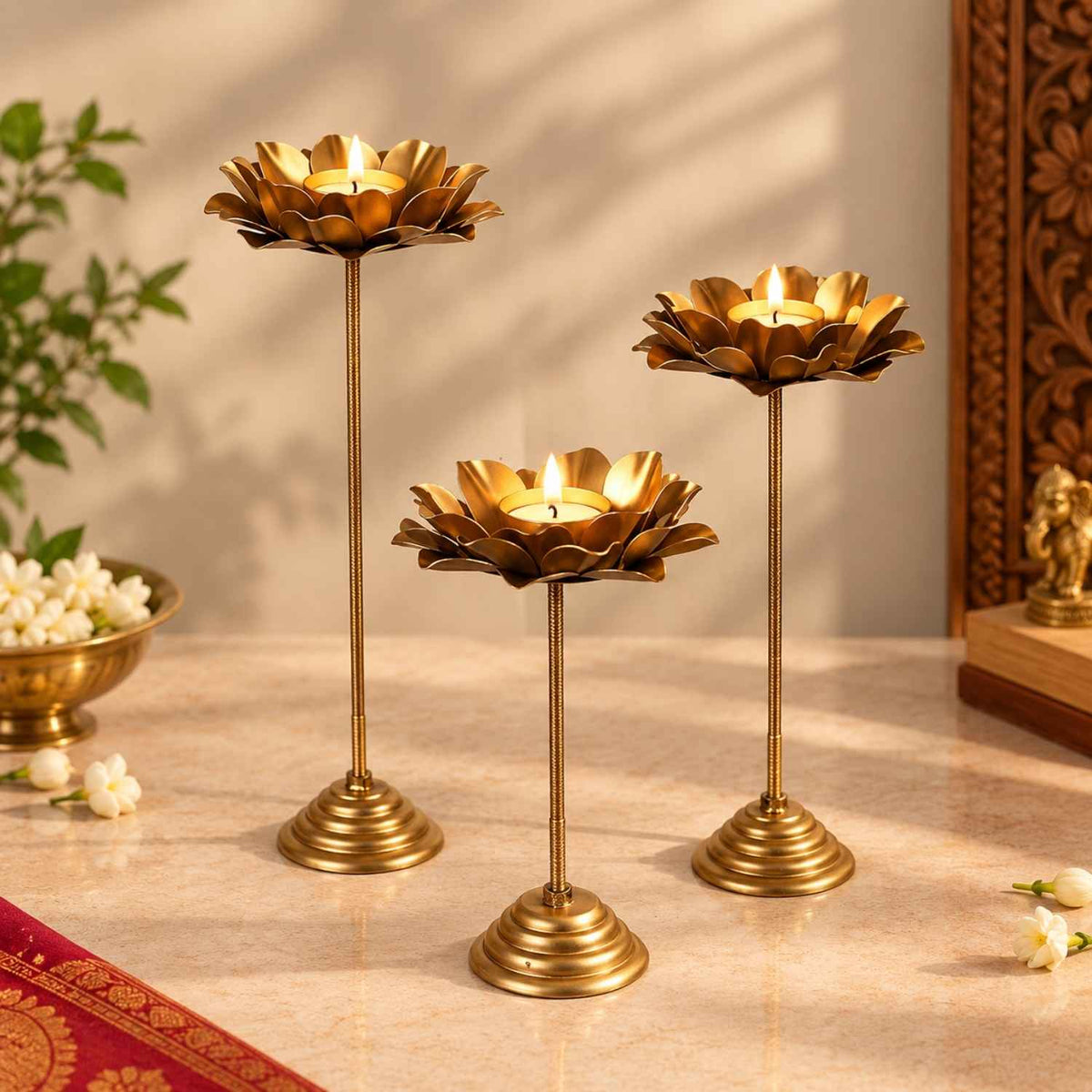 Golden Lotus Tealight Stand (Set Of 3)