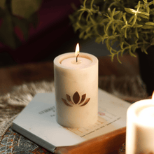 Load image into Gallery viewer, Atrangi Lotus Marble Candle Holder
